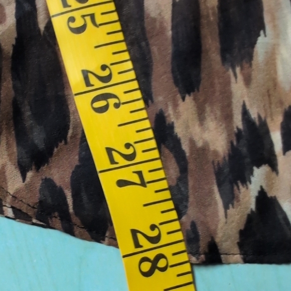 Craig Taylor Animal Print Silk Long Sleeve Top. - Picture 6 of 9